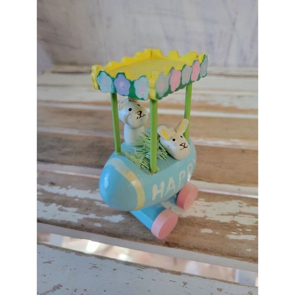 Wooden shabby chic Easter Bunny engine spring decor - Picture 2 of 7